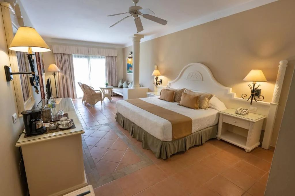 Hotel Hotel Bahia Principe Explore Turquesa en Punta Cana, DO | Flyinn